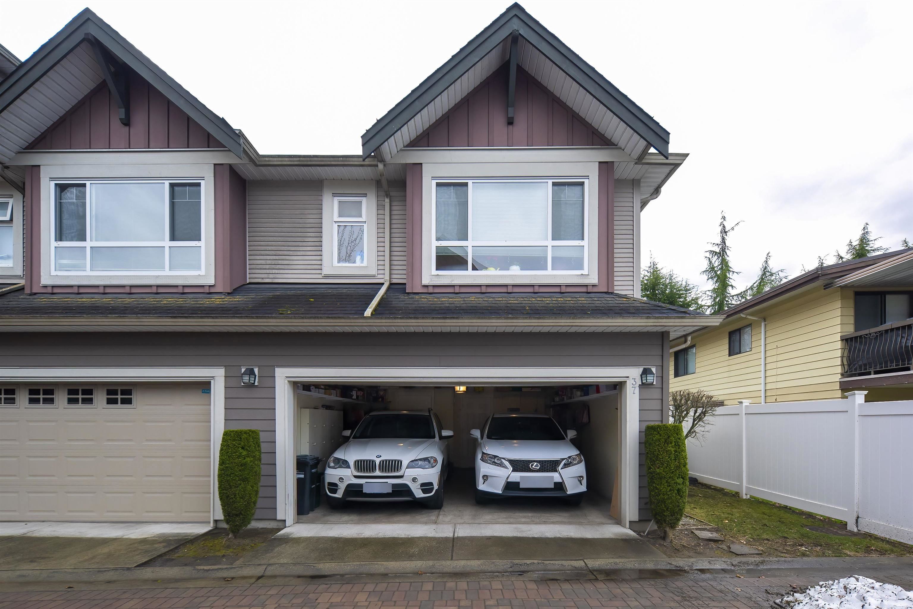 11393 Steveston Highway 37