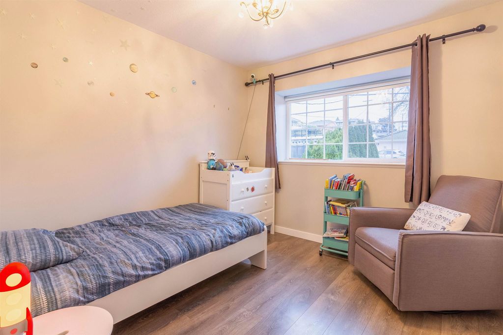listing image 1106567916980373360