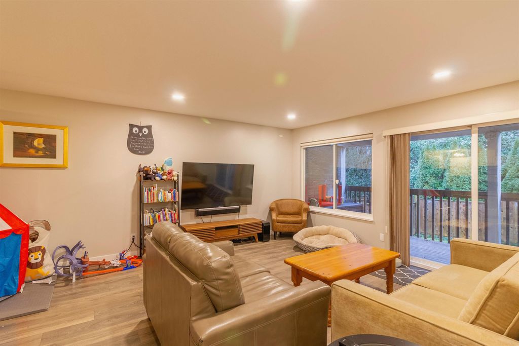 listing image 1100101877817155324