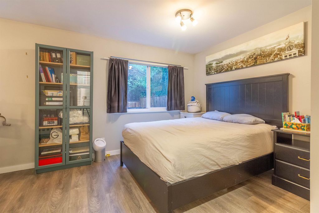 listing image 1108468621390260235
