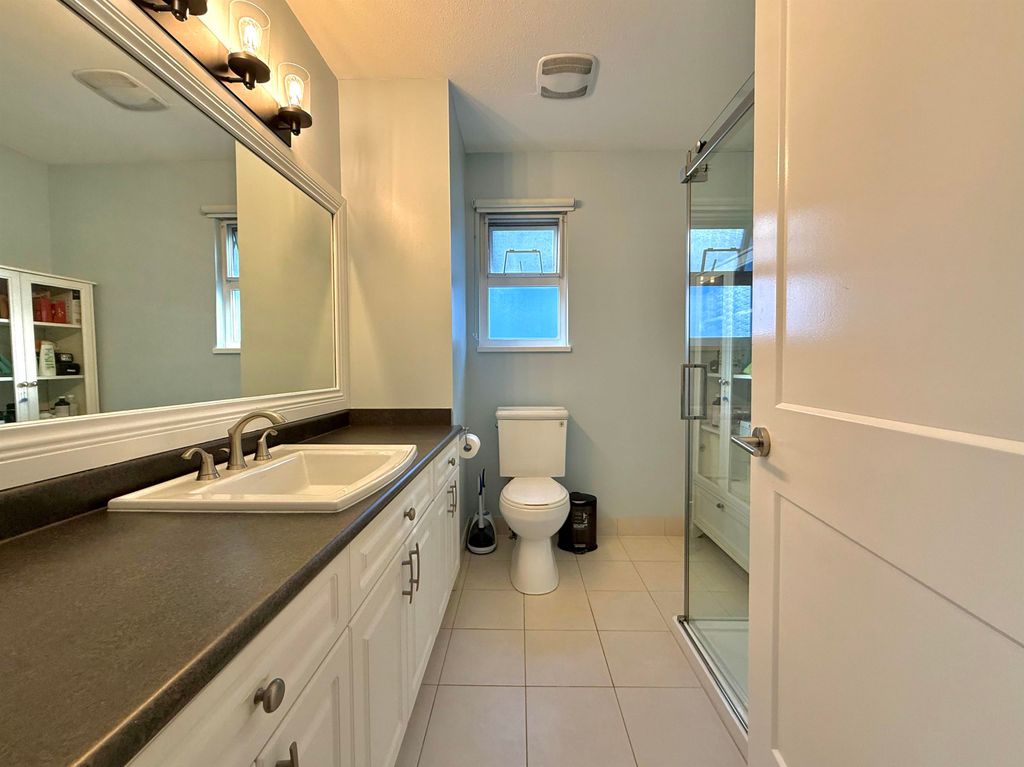 listing image 1101272134326978151