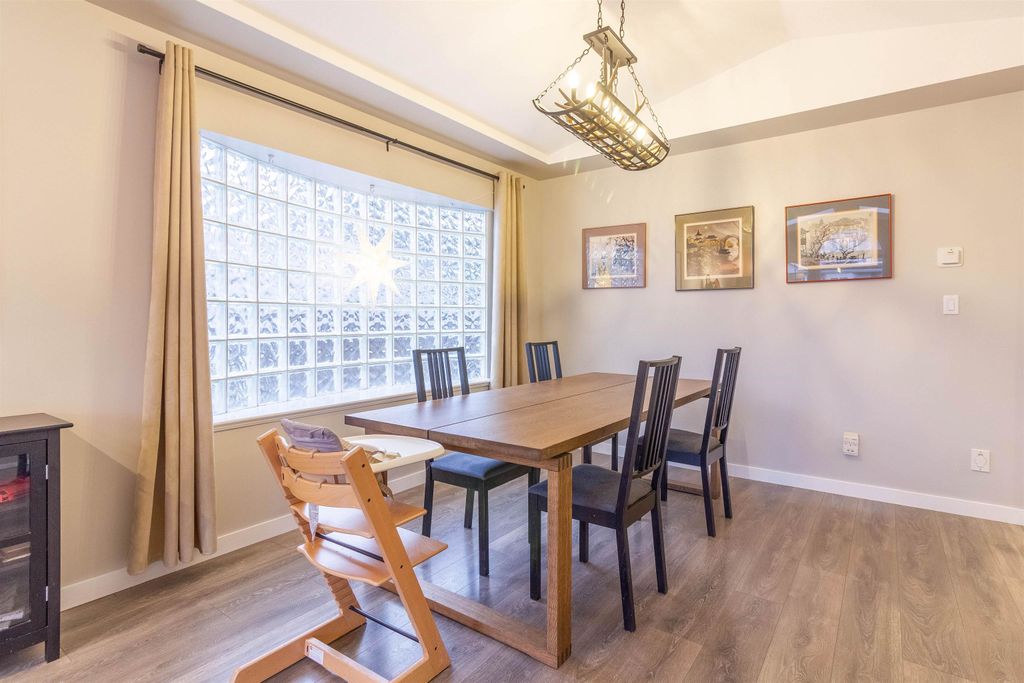 listing image 1109965932917138731