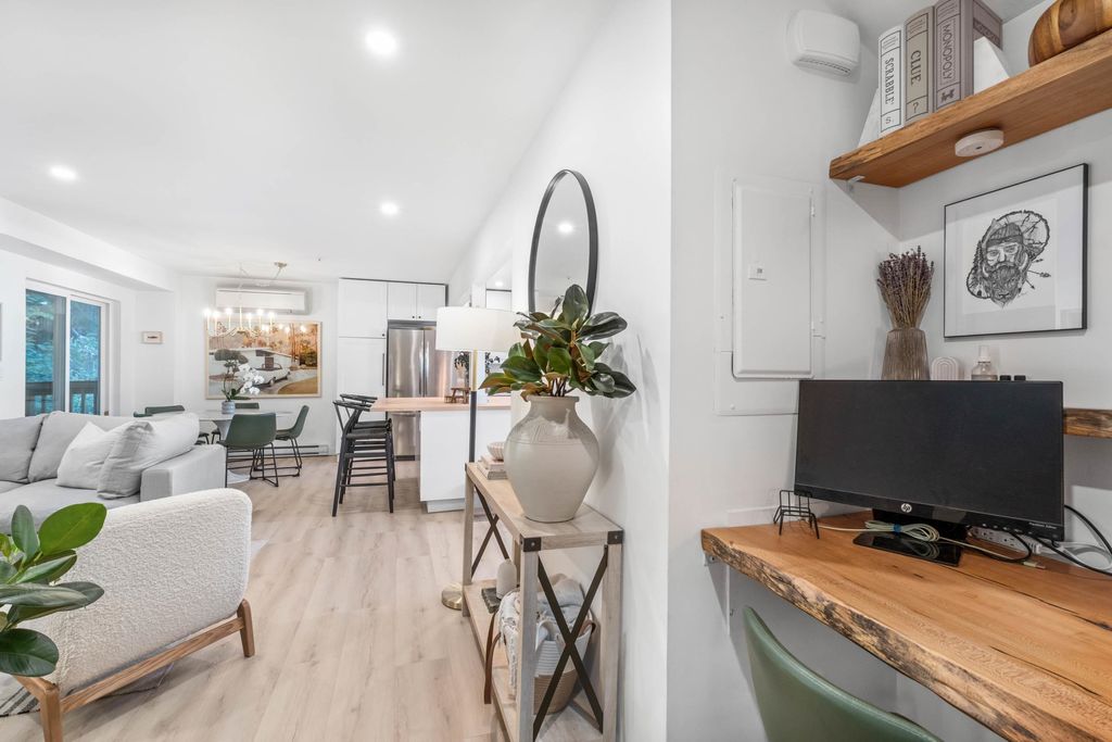 listing image 1103279897802599330