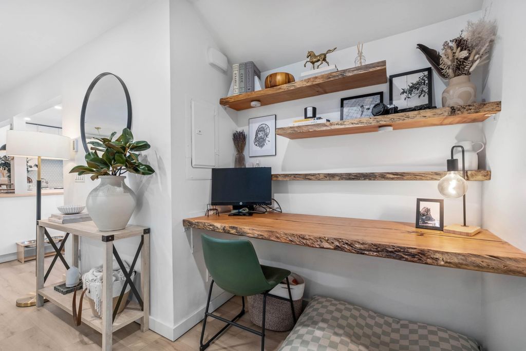 listing image 1107255892726270099
