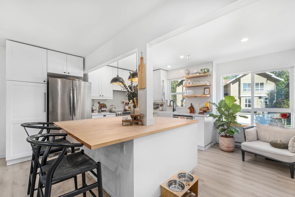listing image 1106934126662559127
