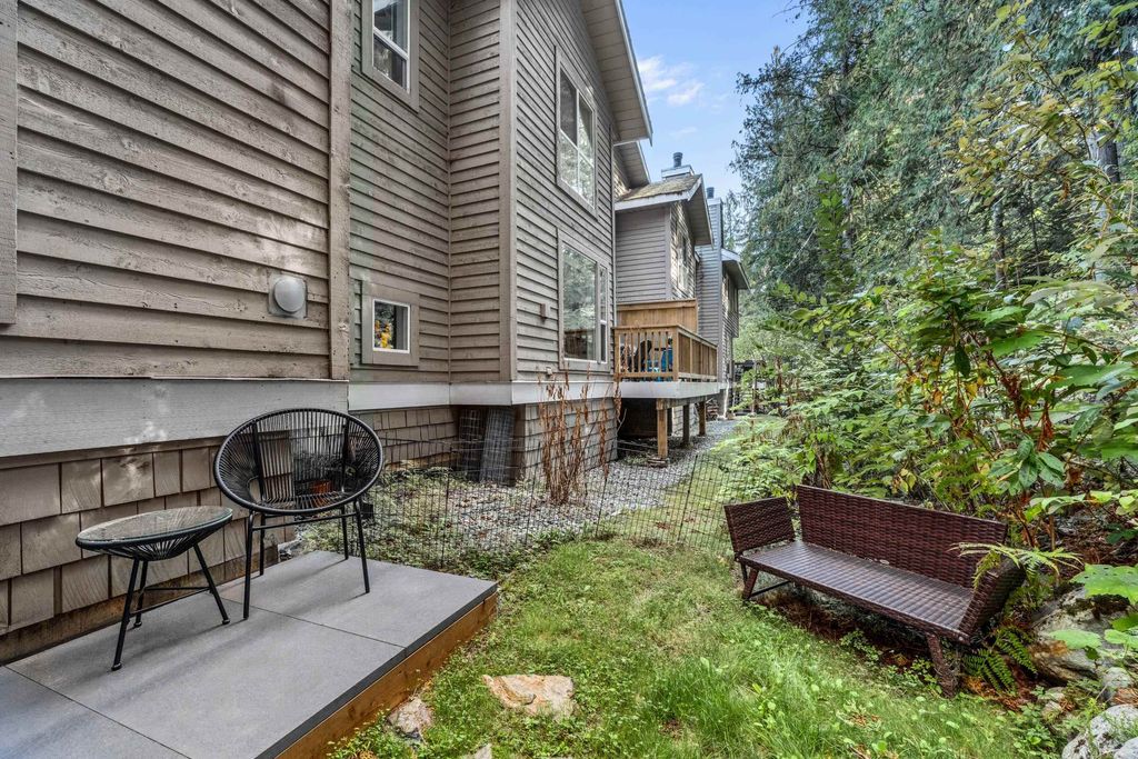listing image 1106411840548951539