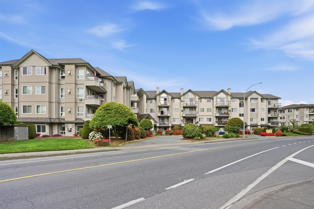 Photo of 45520 Knight Road #413, Chilliwack, BC V2R 3Z2 (MLS # R3114639)