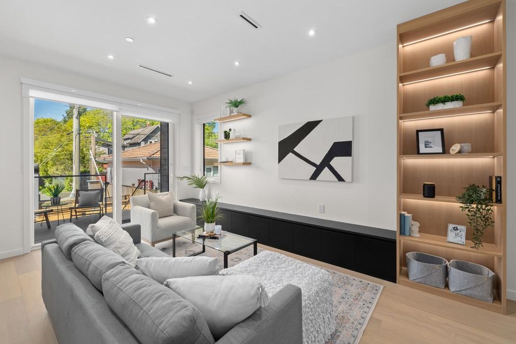 listing image 1100667613976427649