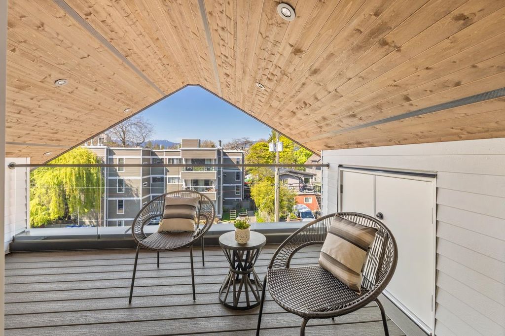 listing image 1109264028563848587