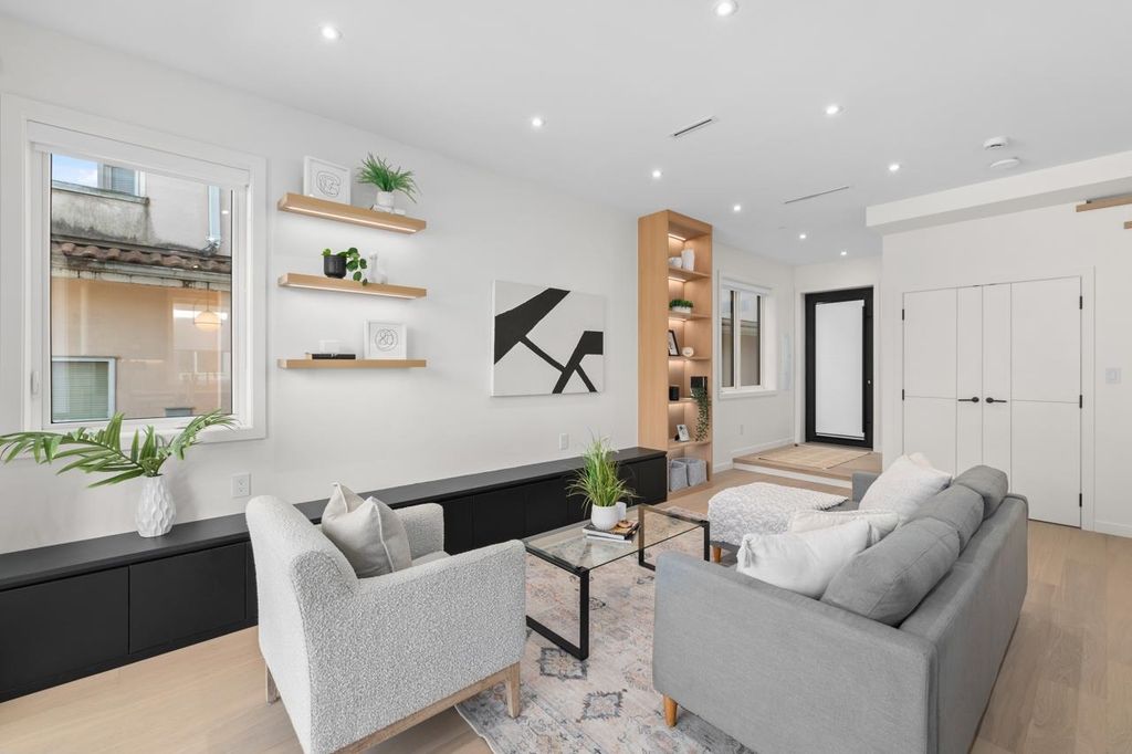 listing image 1106198055571495704