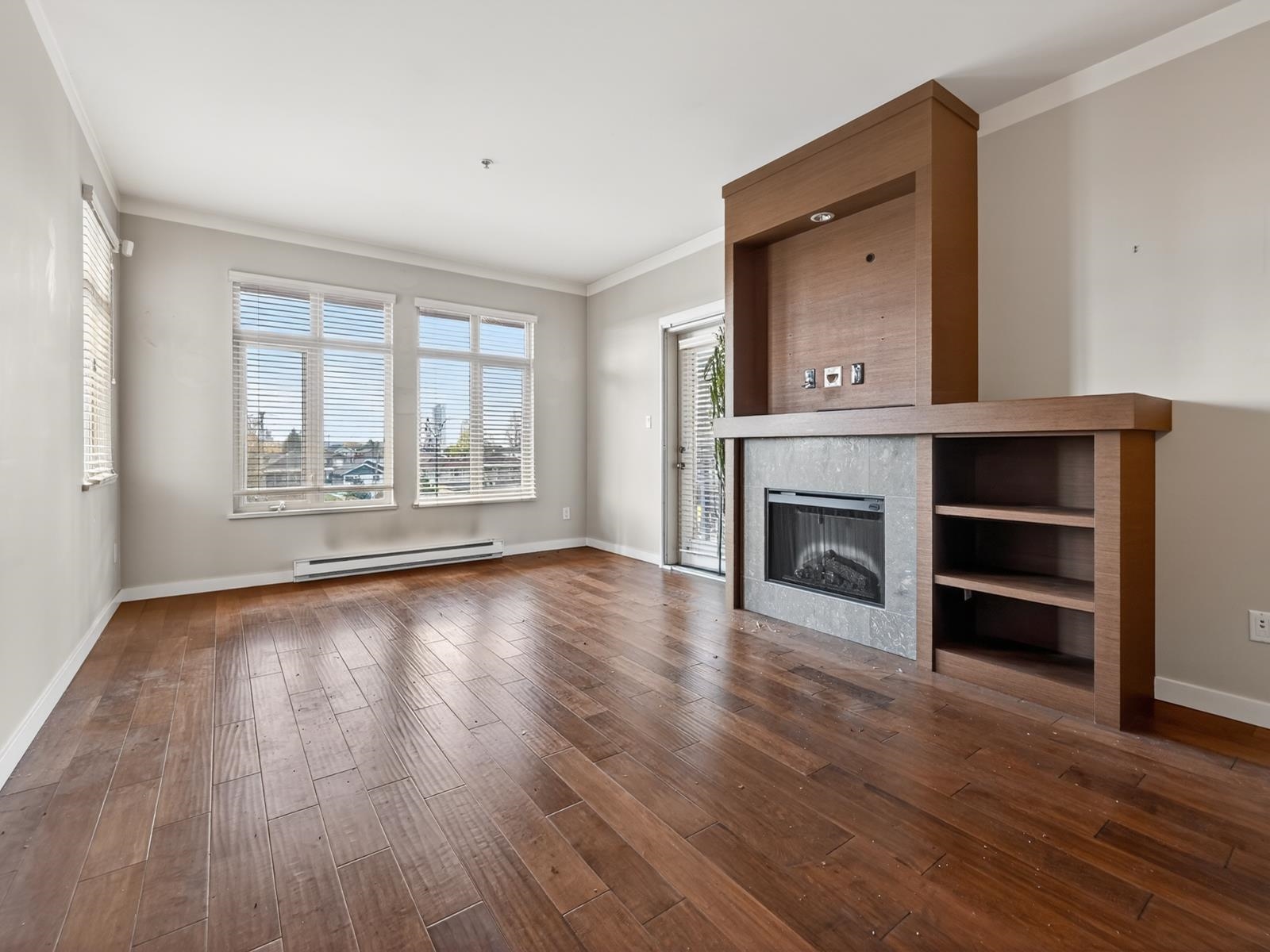 4365 Hastings Street 302