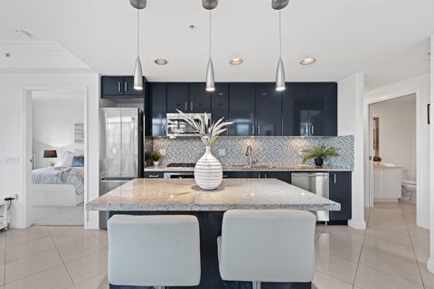 172 Victory Ship Way 502 North Vancouver BC V7L 0B5