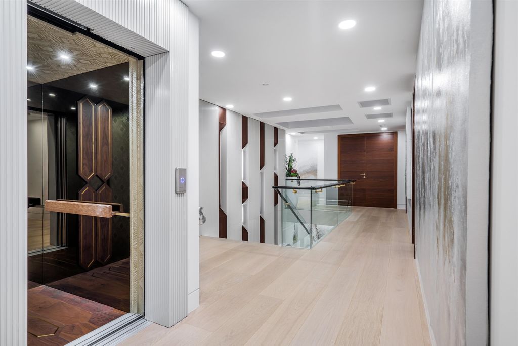 listing image 1107842207162445379