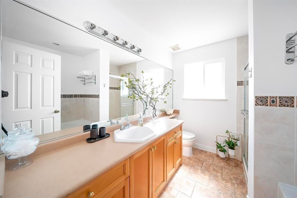 listing image 1101244189049040910