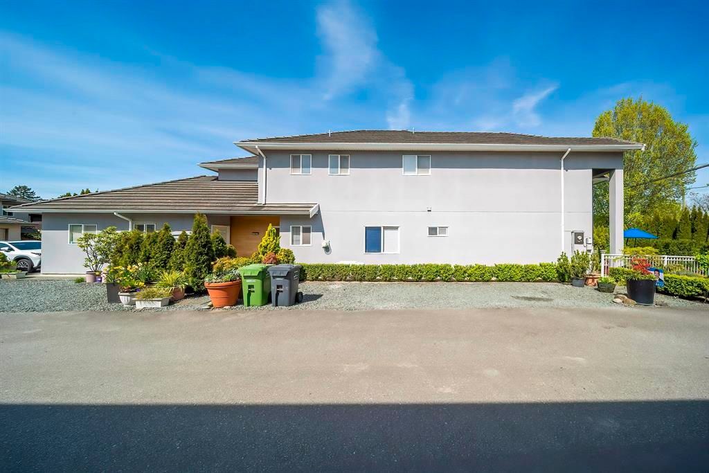listing image 1102413645162338945
