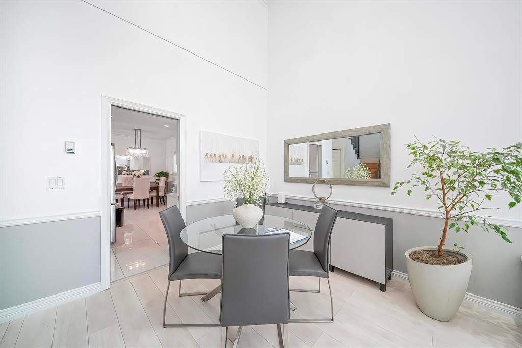 listing image 1105178483240414071