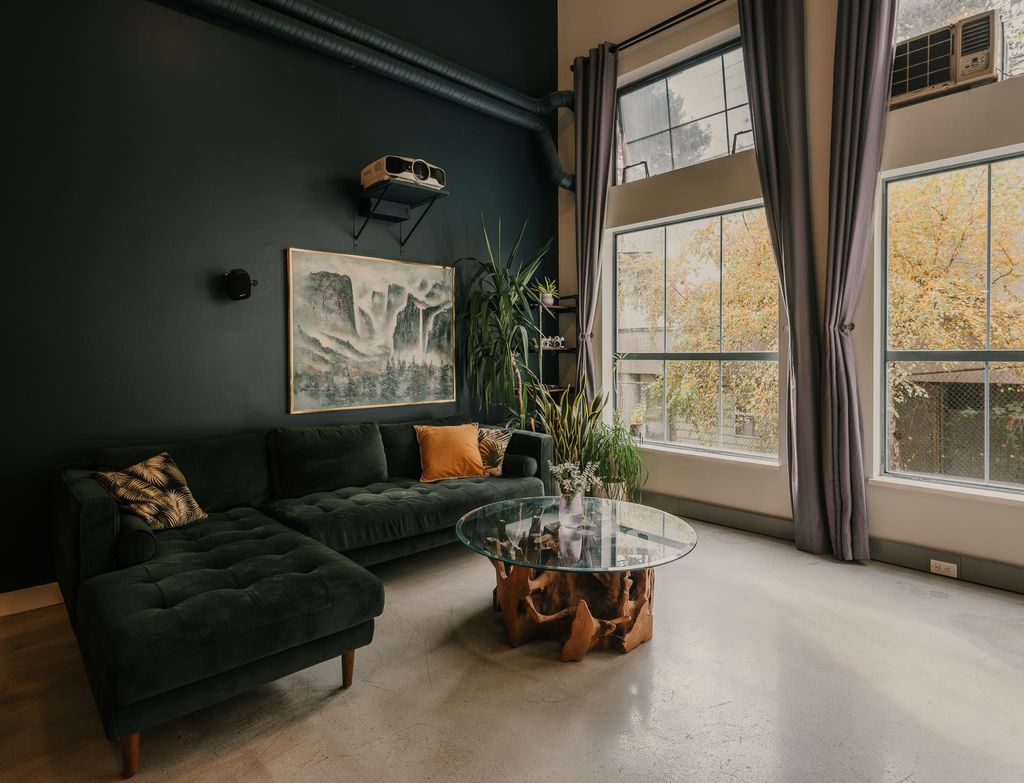 listing image 1103687346615391314