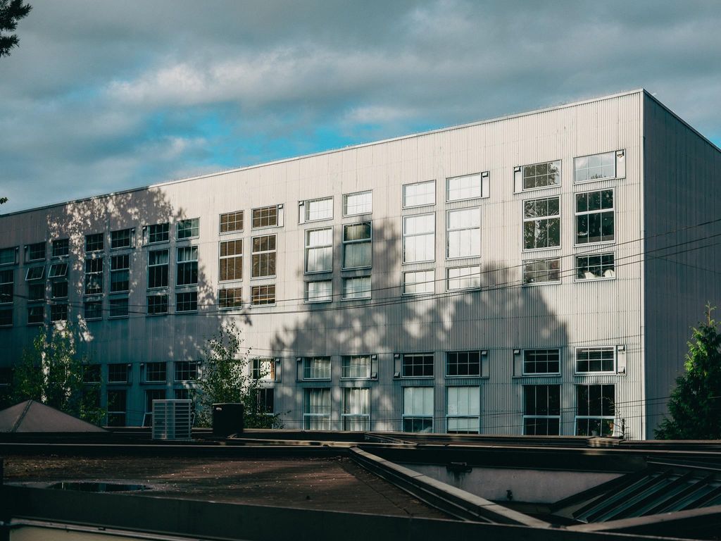 listing image 1105138974721308989