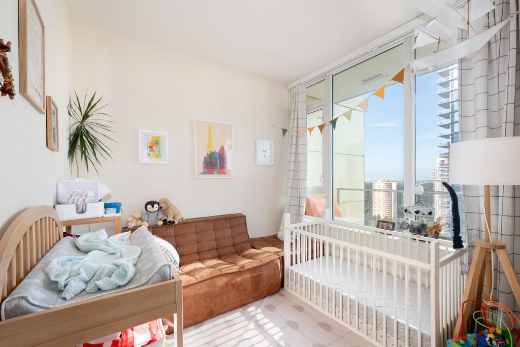 listing image 1103509771691566103