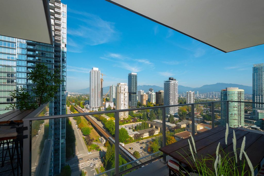 listing image 1105445558711770973