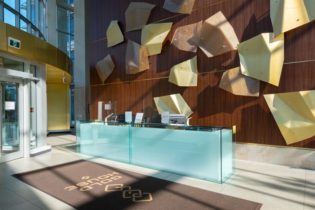 listing image 1107049378660836309