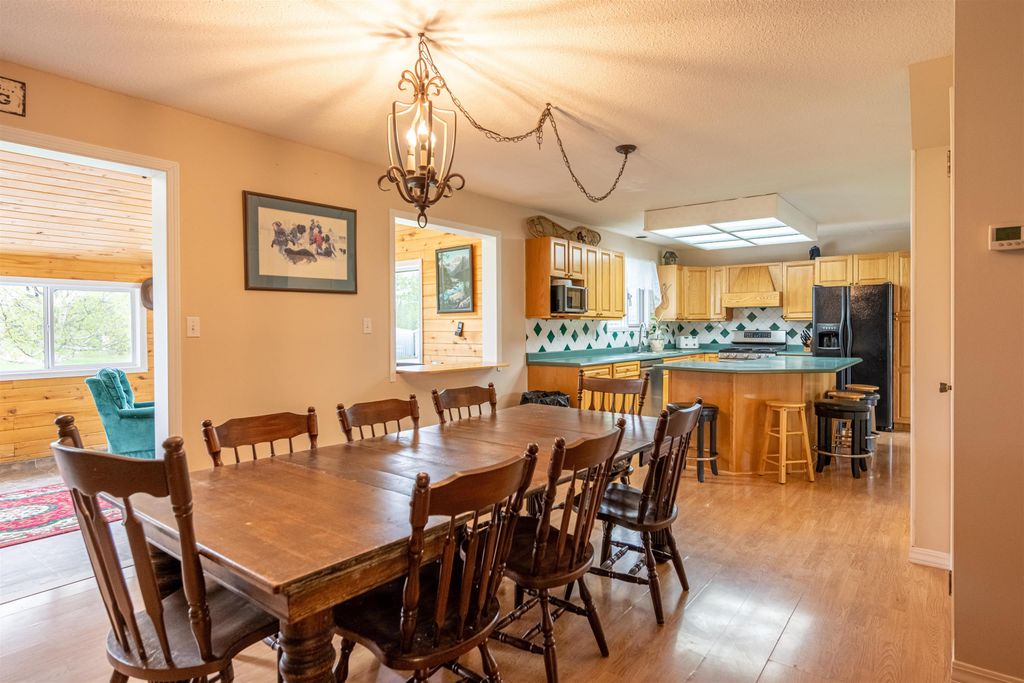 listing image 1105762863101505242