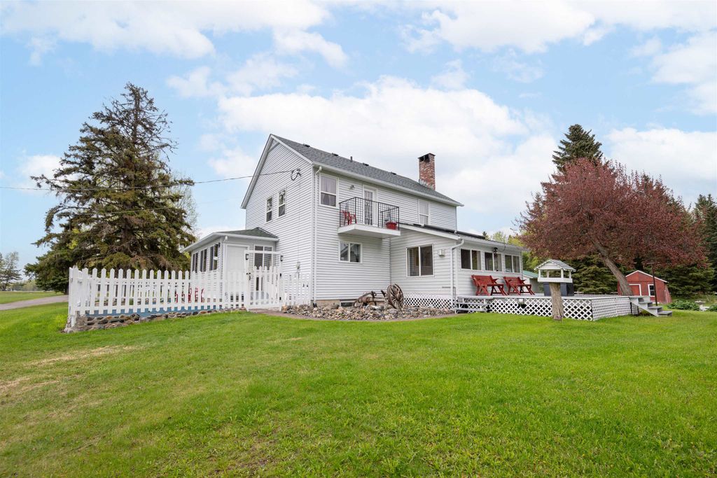 listing image 1104199807993354592
