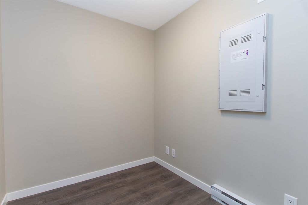 listing image 1102627280722428985