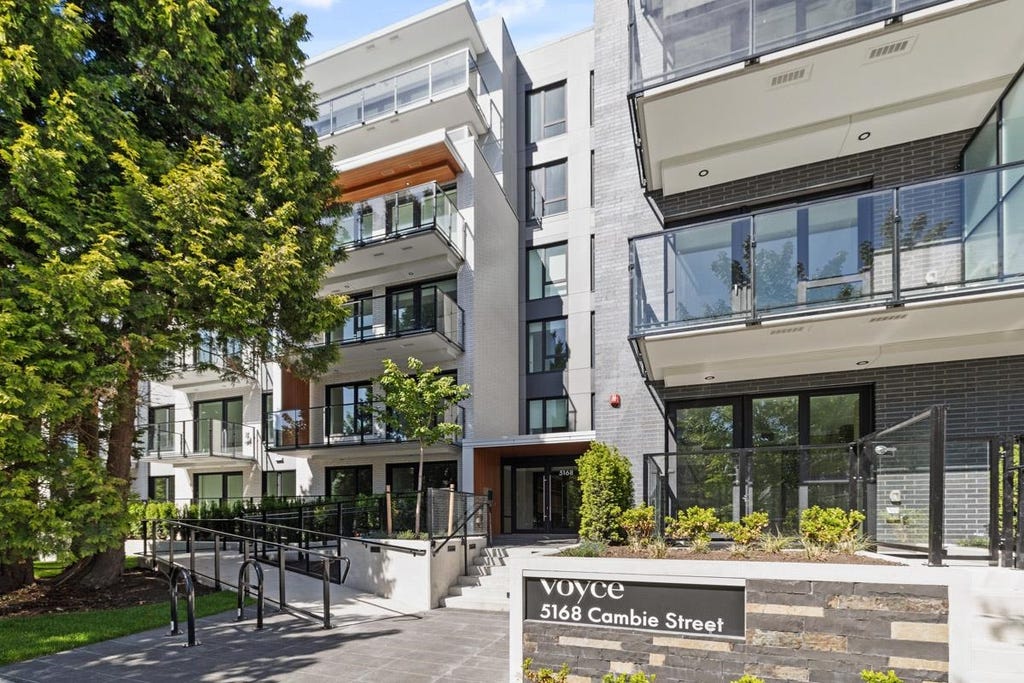 5168 Cambie Street 412