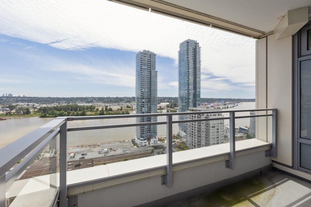 listing image 1104297212743572731