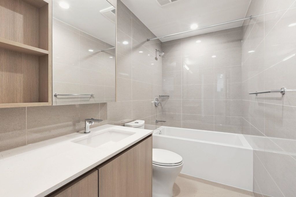 listing image 1109485322933306908