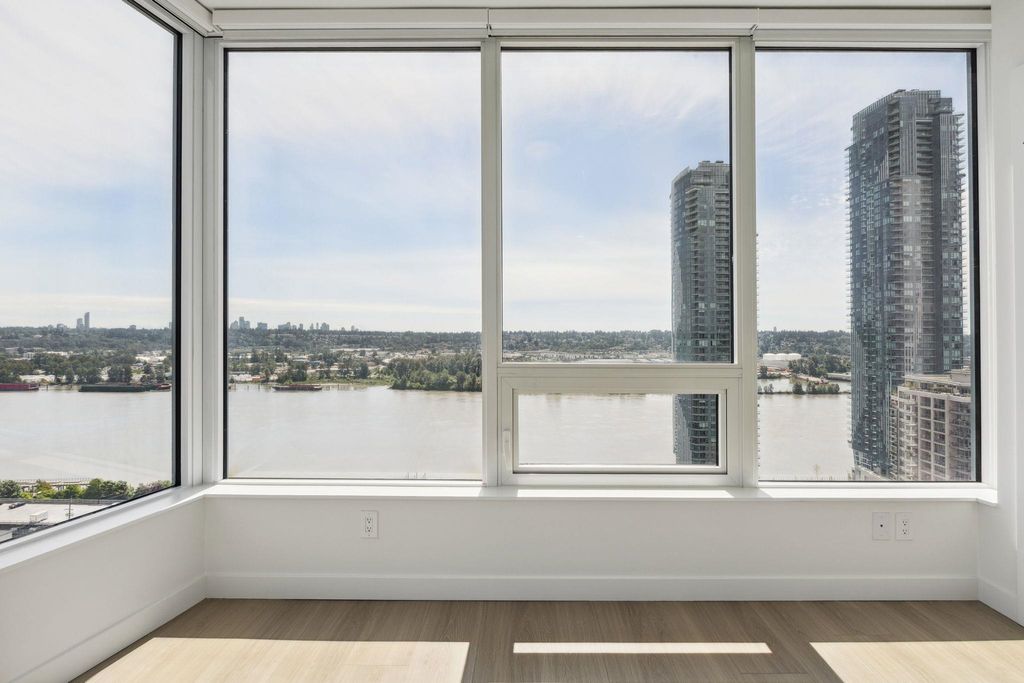 listing image 1106168140319012643