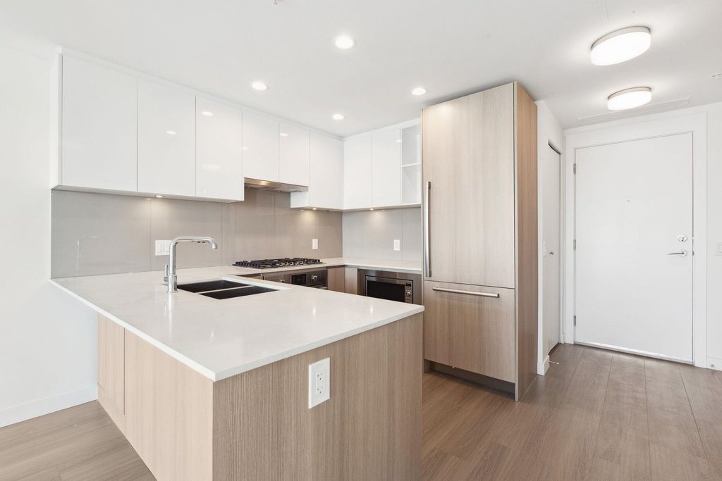 listing image 1103876840274110610
