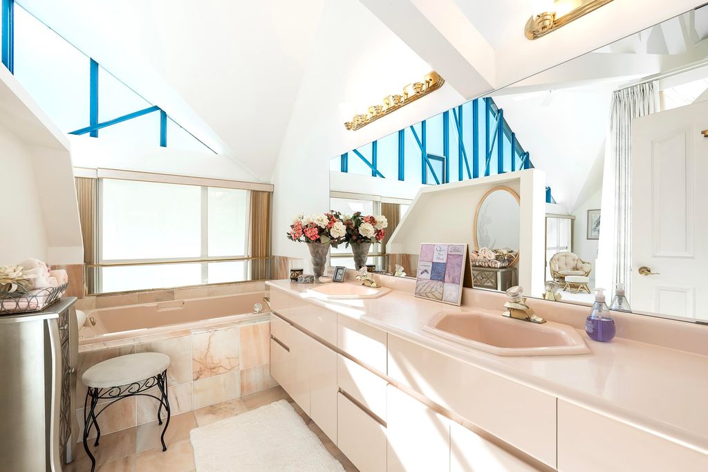 listing image 1101506947839973750