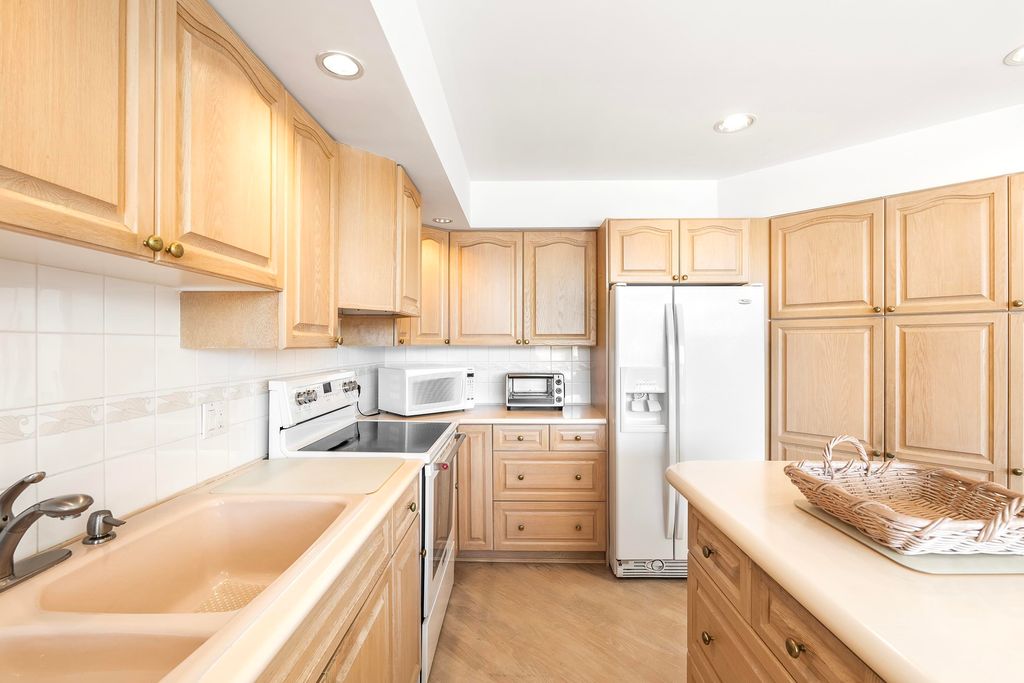 listing image 1102210023729170134