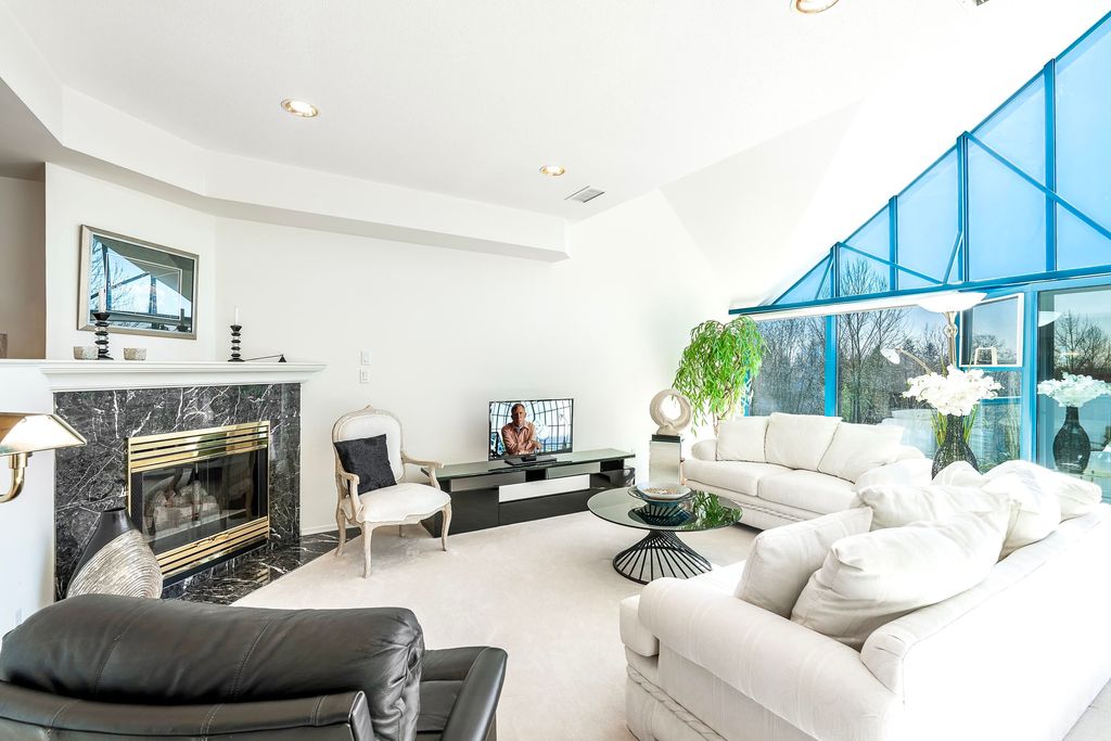 listing image 1108575439288361512