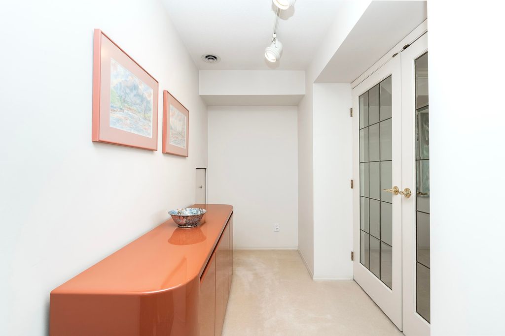 listing image 1106030132313731160
