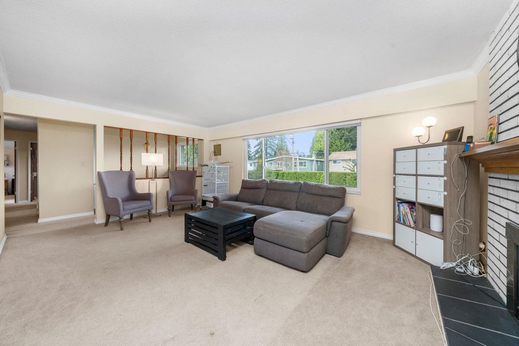 listing image 1106256951158850622