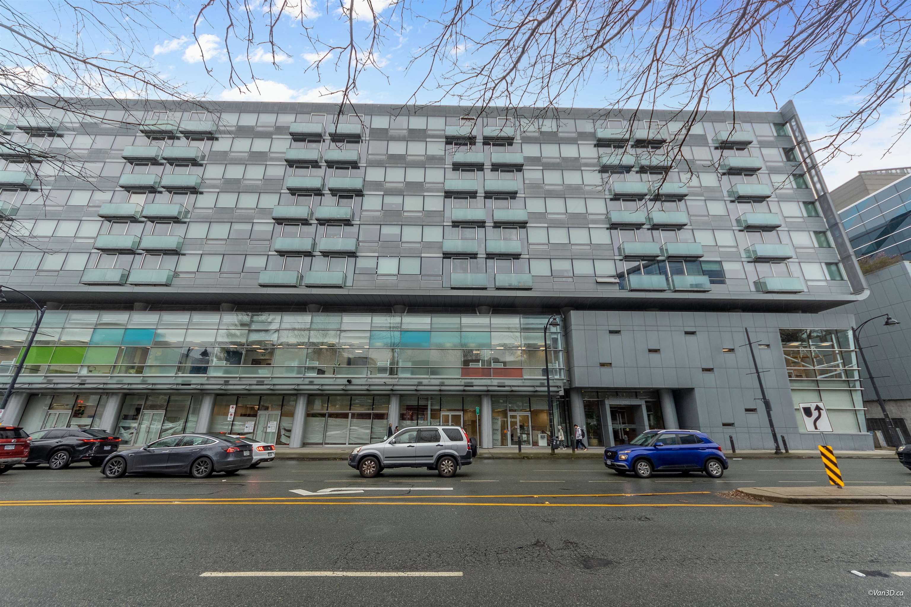 8080 Cambie Road 823