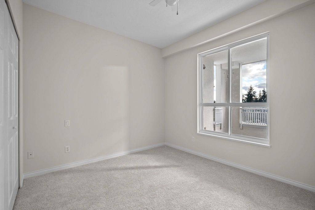 listing image 1101881880090605252