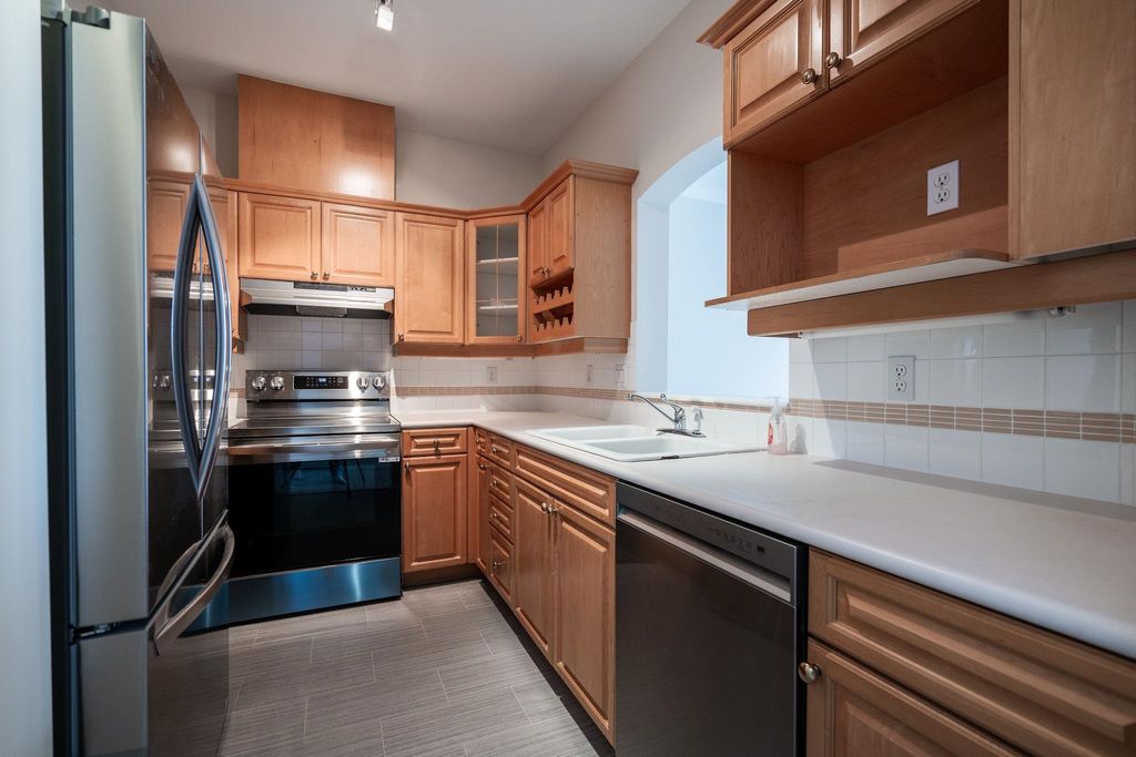 listing image 1101368951746381801