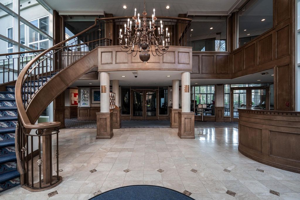 listing image 1109952919381750151