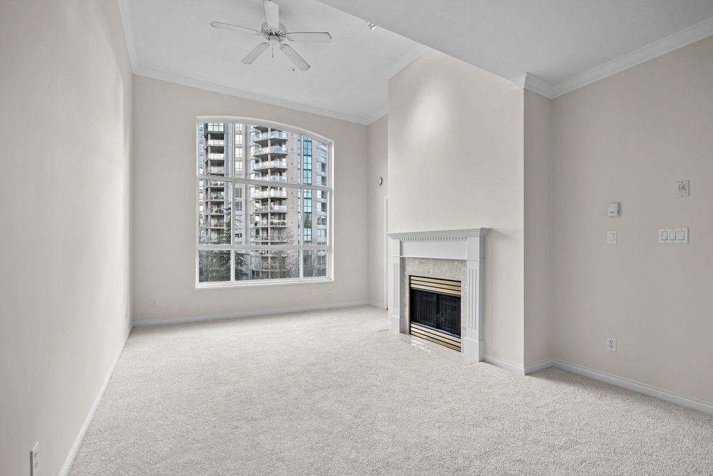 listing image 1102209524388007374