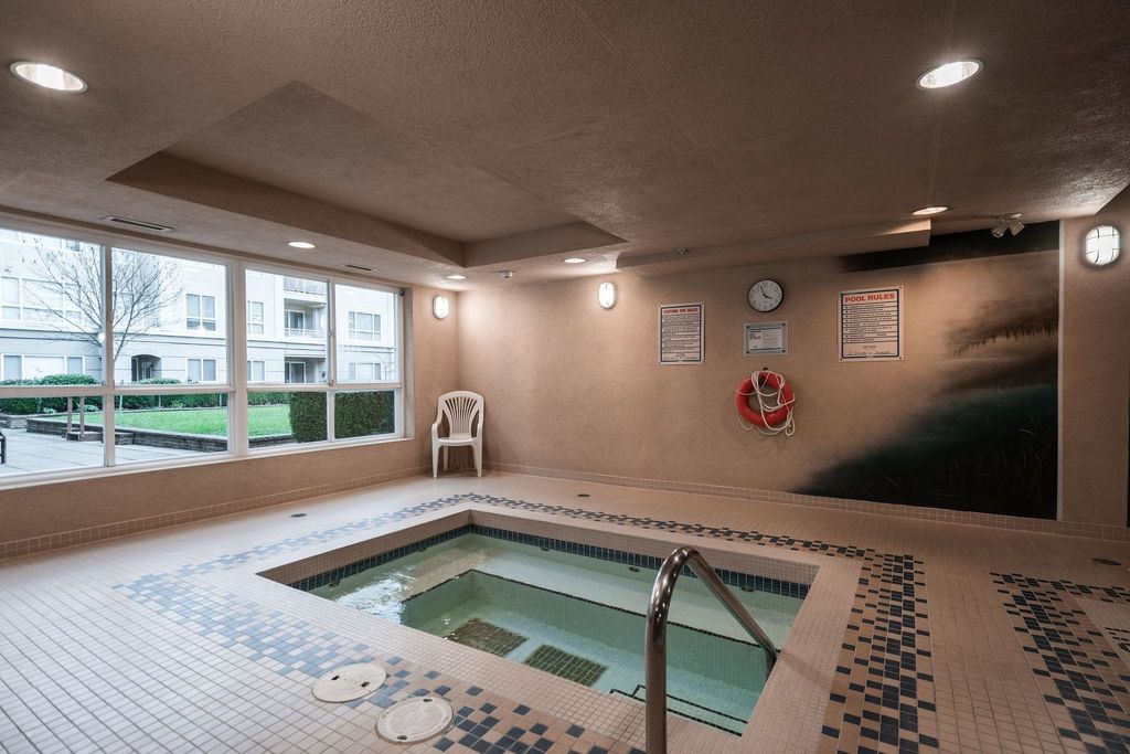 listing image 1101896344809661734