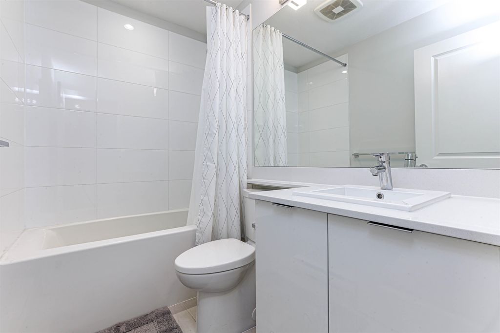 listing image 1102264607702093866