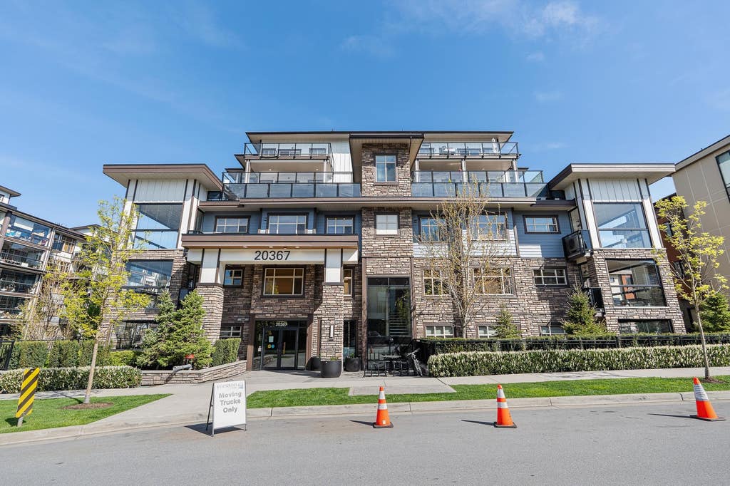 Photo of 20367 85 Avenue #109, Langley, BC V2Y 3R1 (MLS # R3148445)