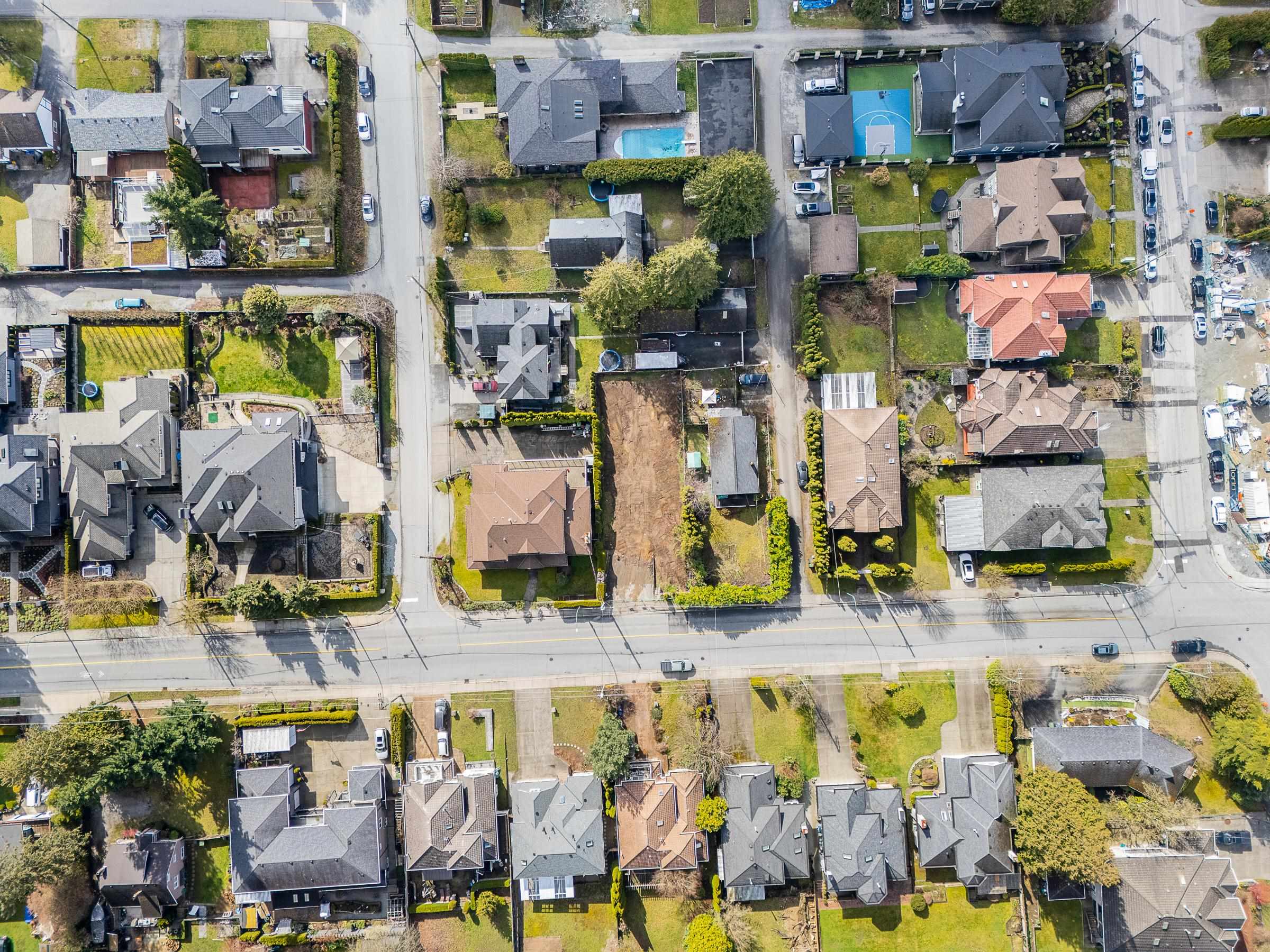 636 Rochester Avenue