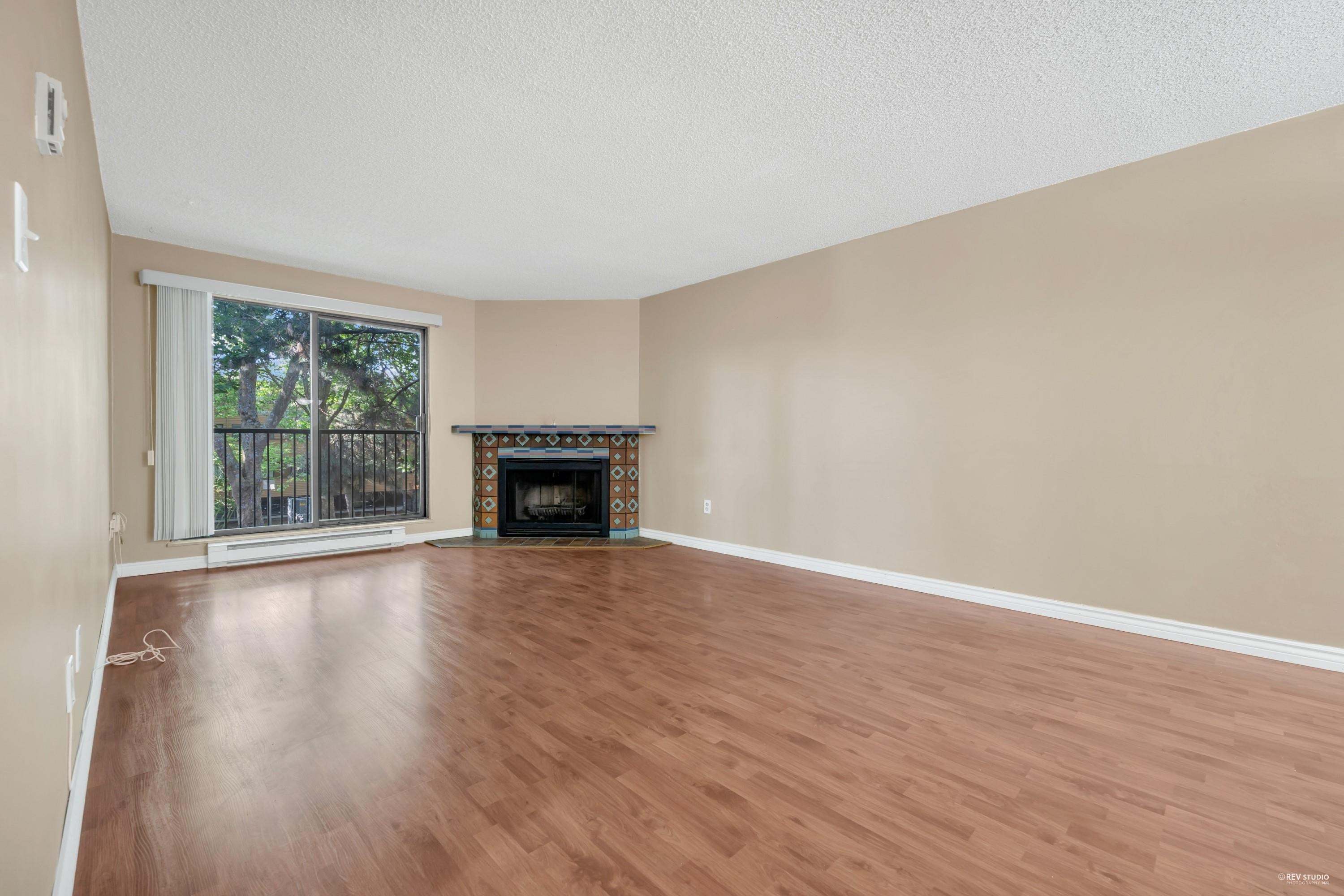 7291 Moffatt Road 207