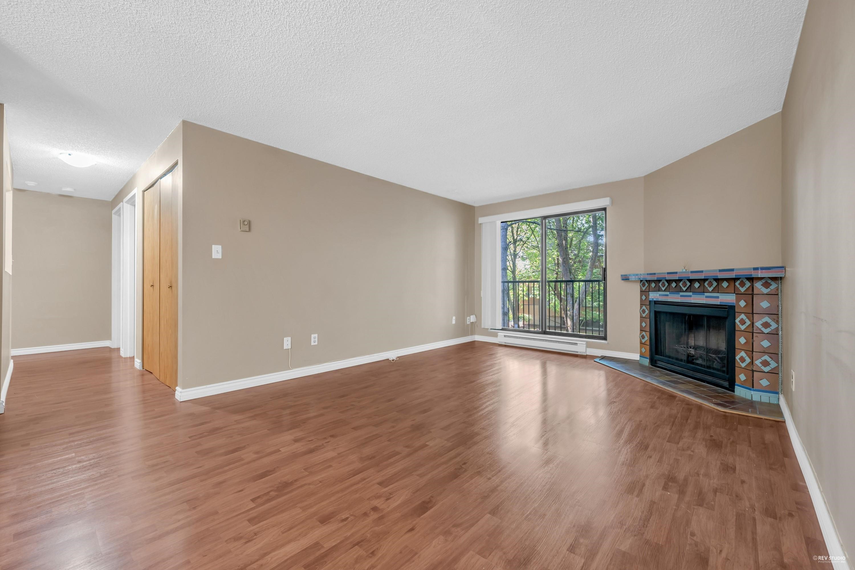 7291 Moffatt Road 207