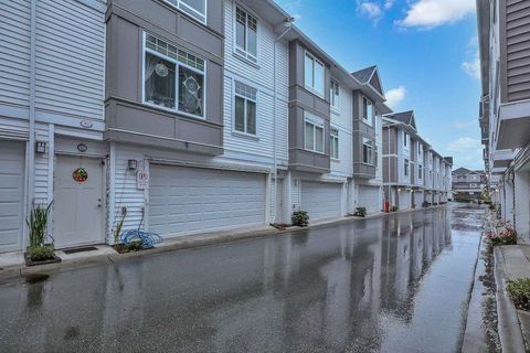 11267 133 Street 16 Surrey BC V3R 0E3